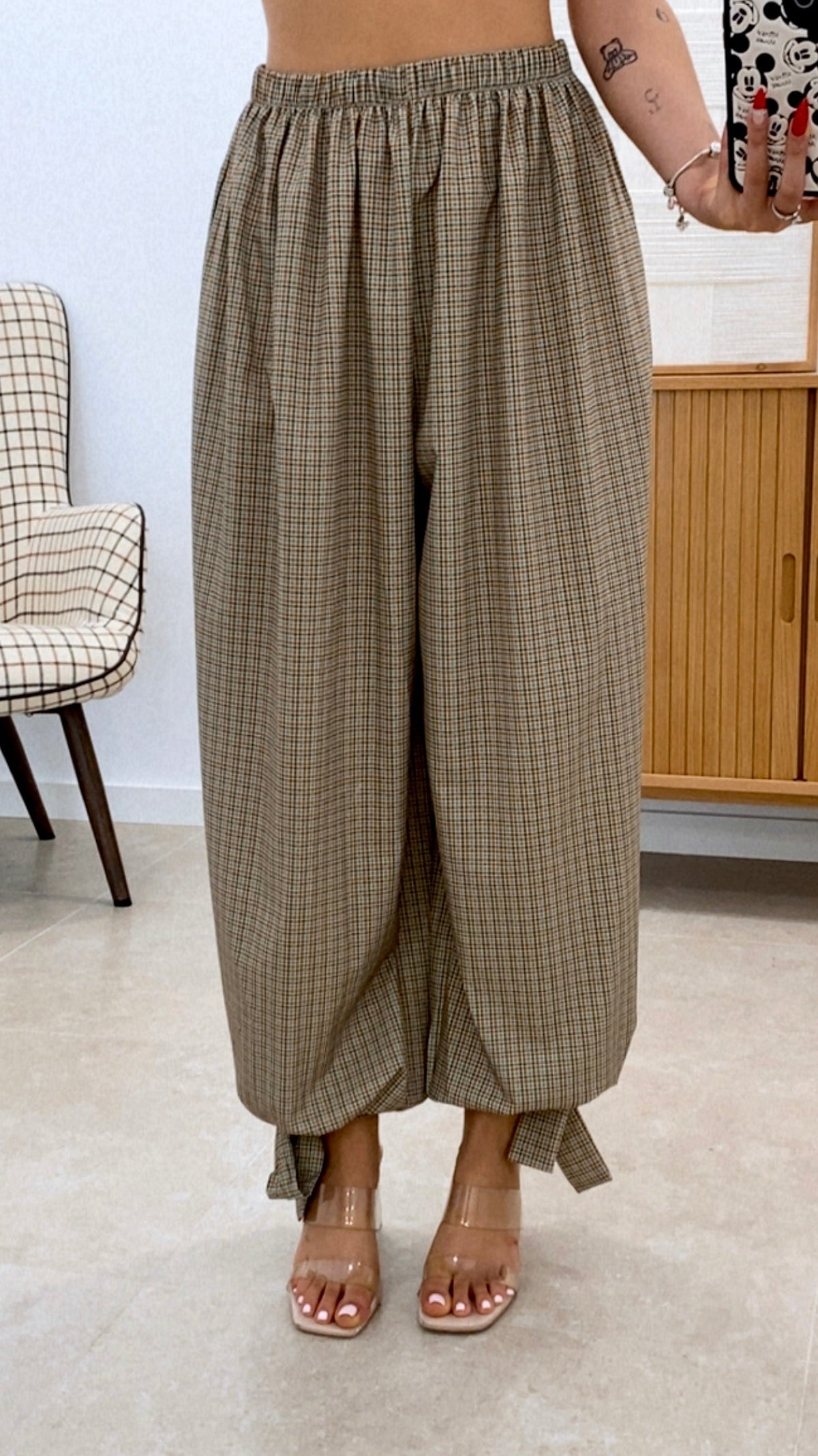 PANTALÓN BAJO LAZO CUADRITOS