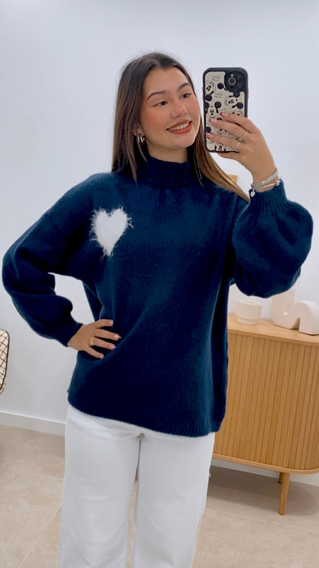 SUÉTER CUELLO CORAZÓN