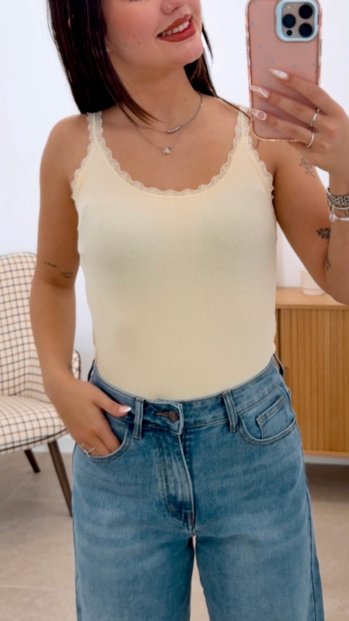 CAMISETA BÁSICA CANALÉ + ENCAJE