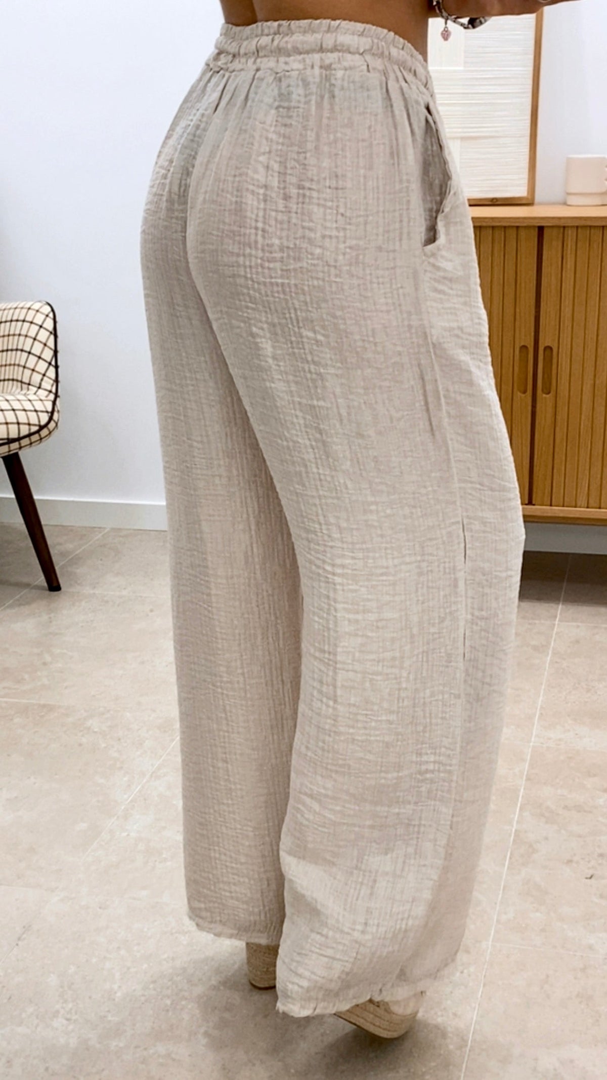 CONJUNTO CAMISA SIN MANGAS Y PANTALÓN UNICOLOR