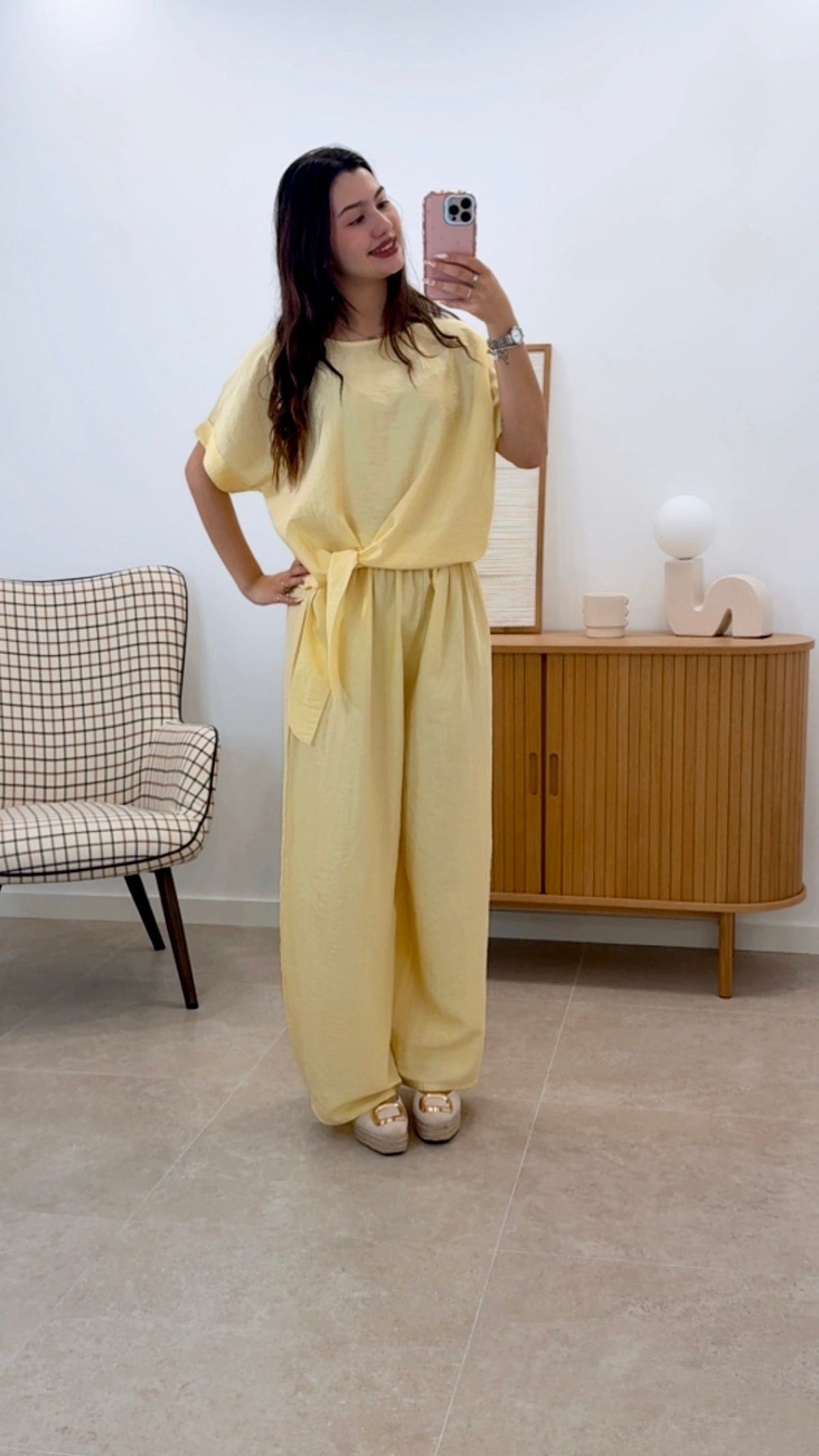 CONJUNTO LISO ANUDADO TOTAMONA en Talla Única Pantalón con Cintura Engomada y Camiseta de Manga Corta 85% Viscosa 15% Nylon Suave y Duradero Look Casual Cómodo