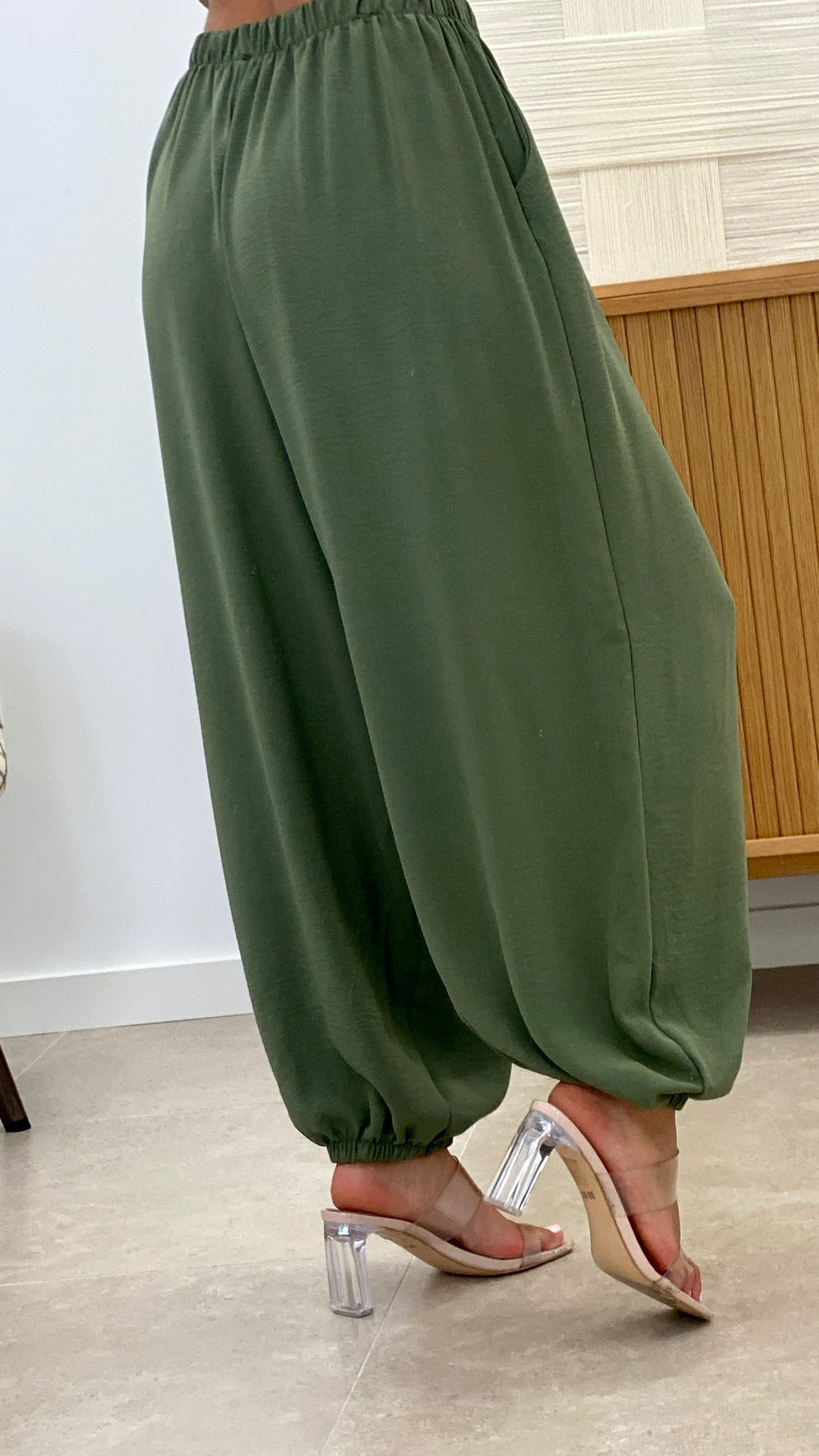 PANTALÓN KINSABOM