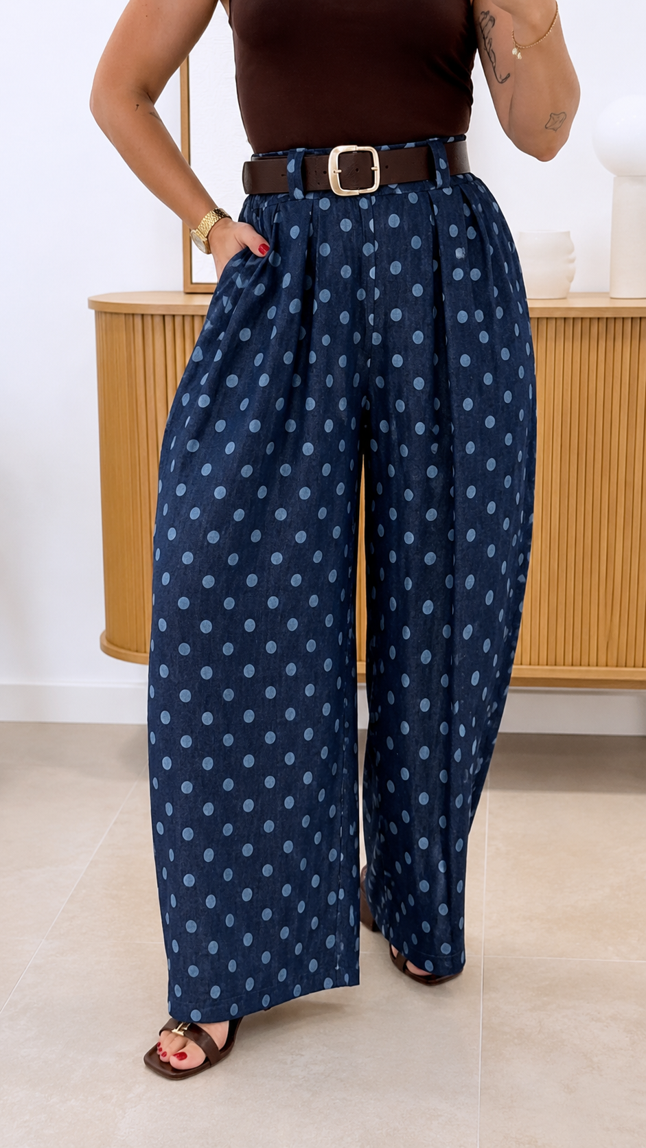 PANTALÓN + CINTURÓN POLIPIEL