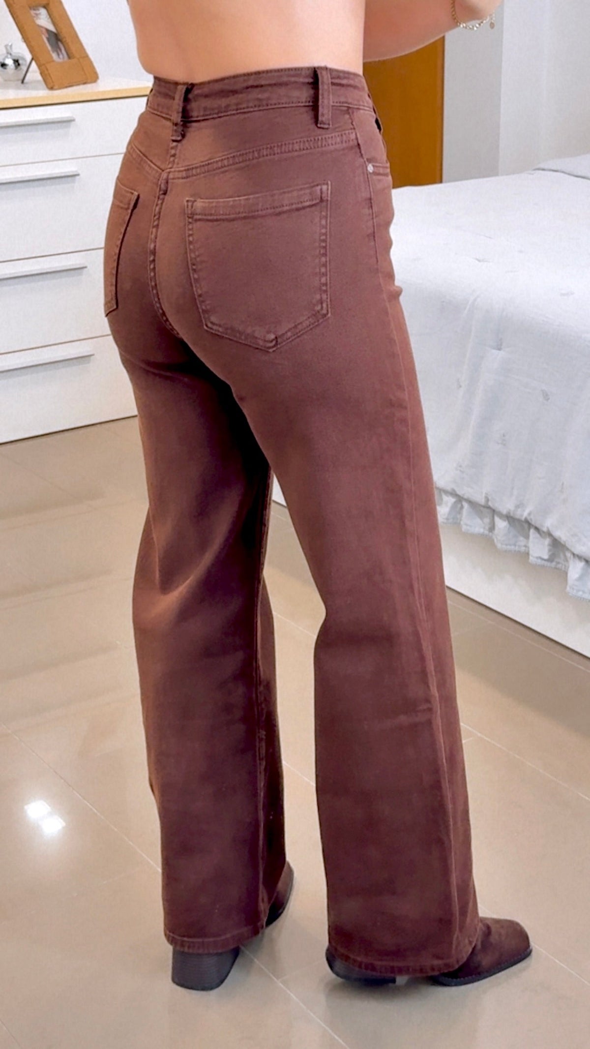 PANTALÓN FAMA MARRÓN