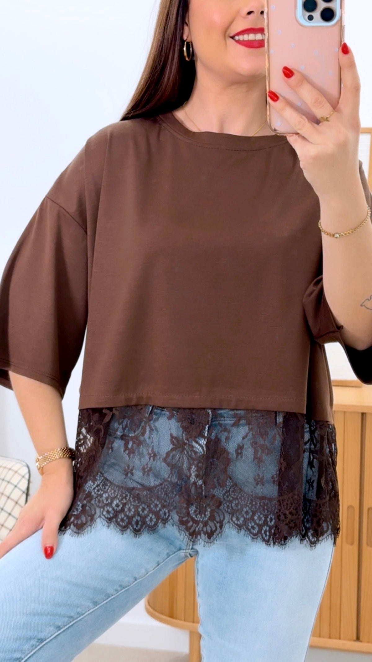 CAMISETA BAJO PUNTILLA