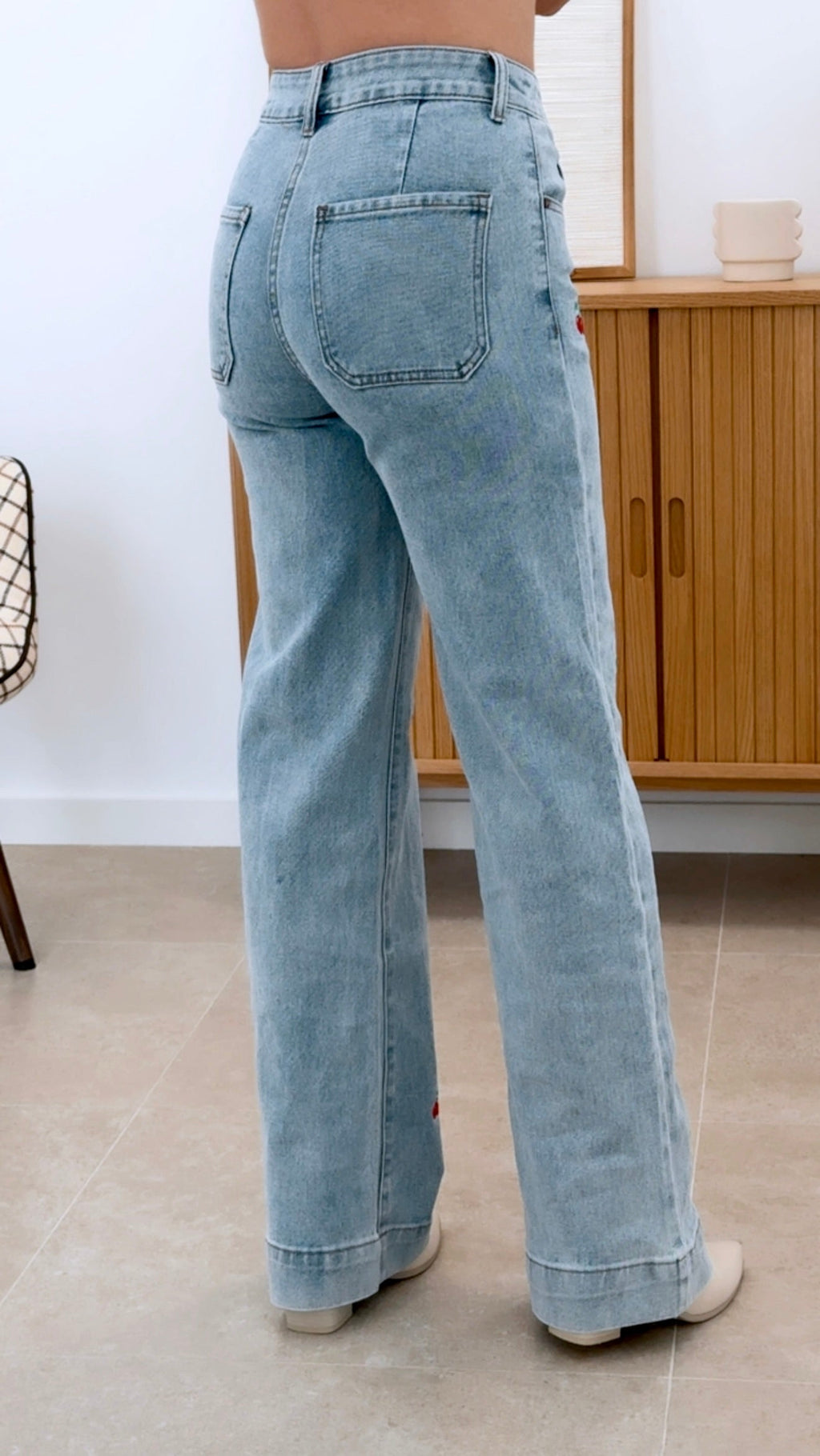 PANTALÓN CEREZA