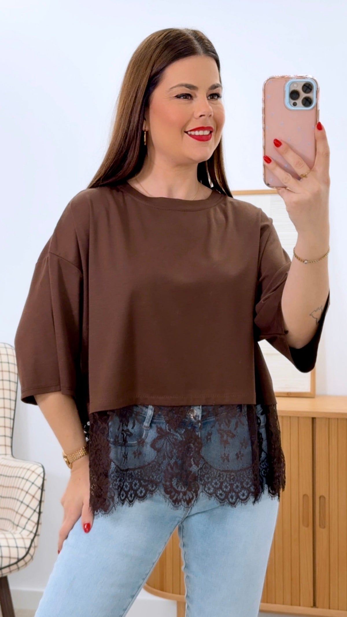 CAMISETA BAJO PUNTILLA