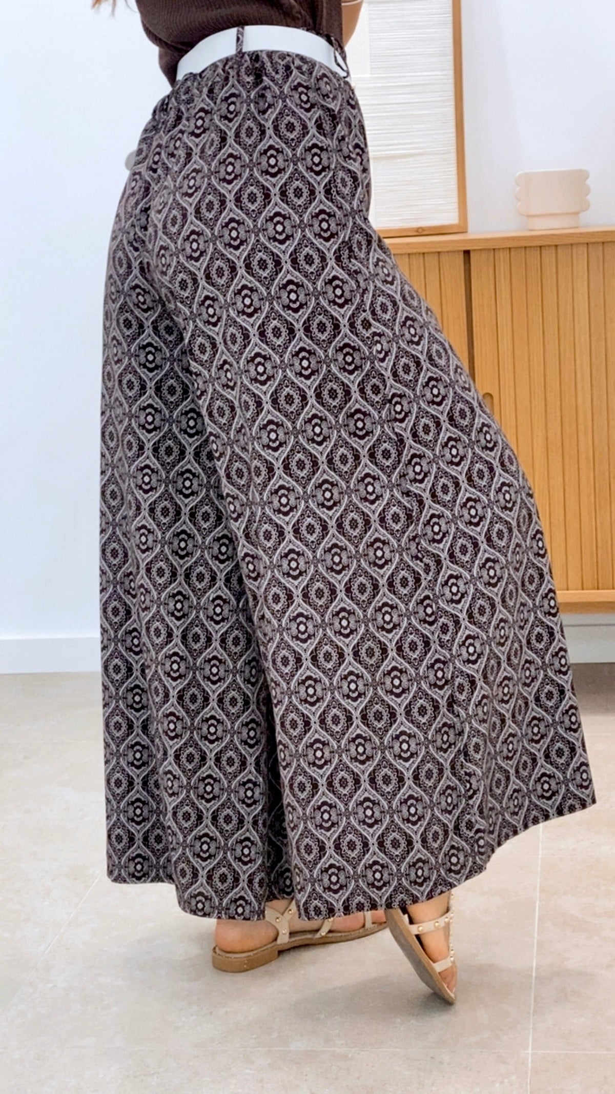 PANTALÓN PALAZZO ESTAMPADO + CINTURÓN