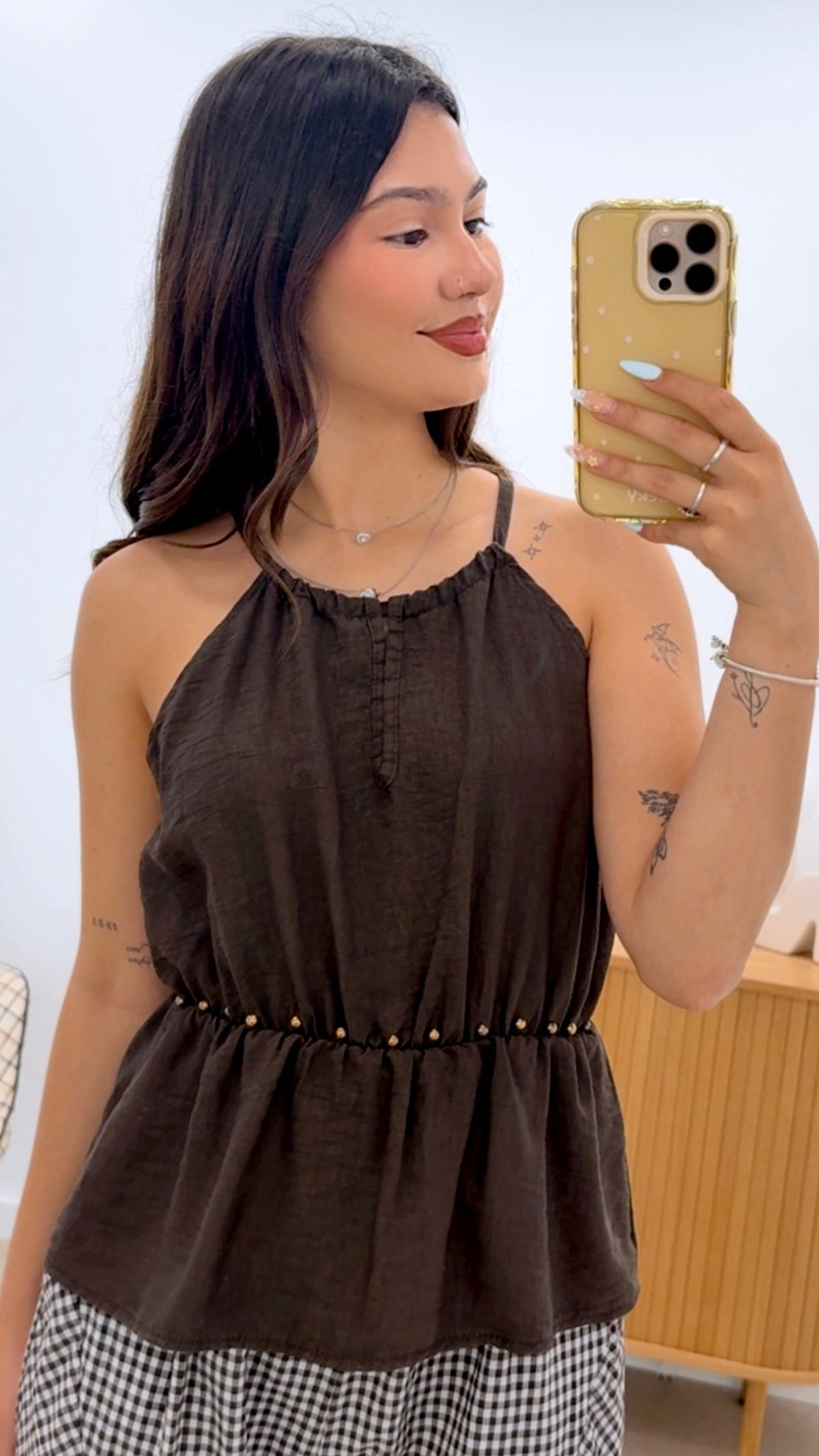 CAMISETA CINTURA ENGOMADA SIN MANGAS