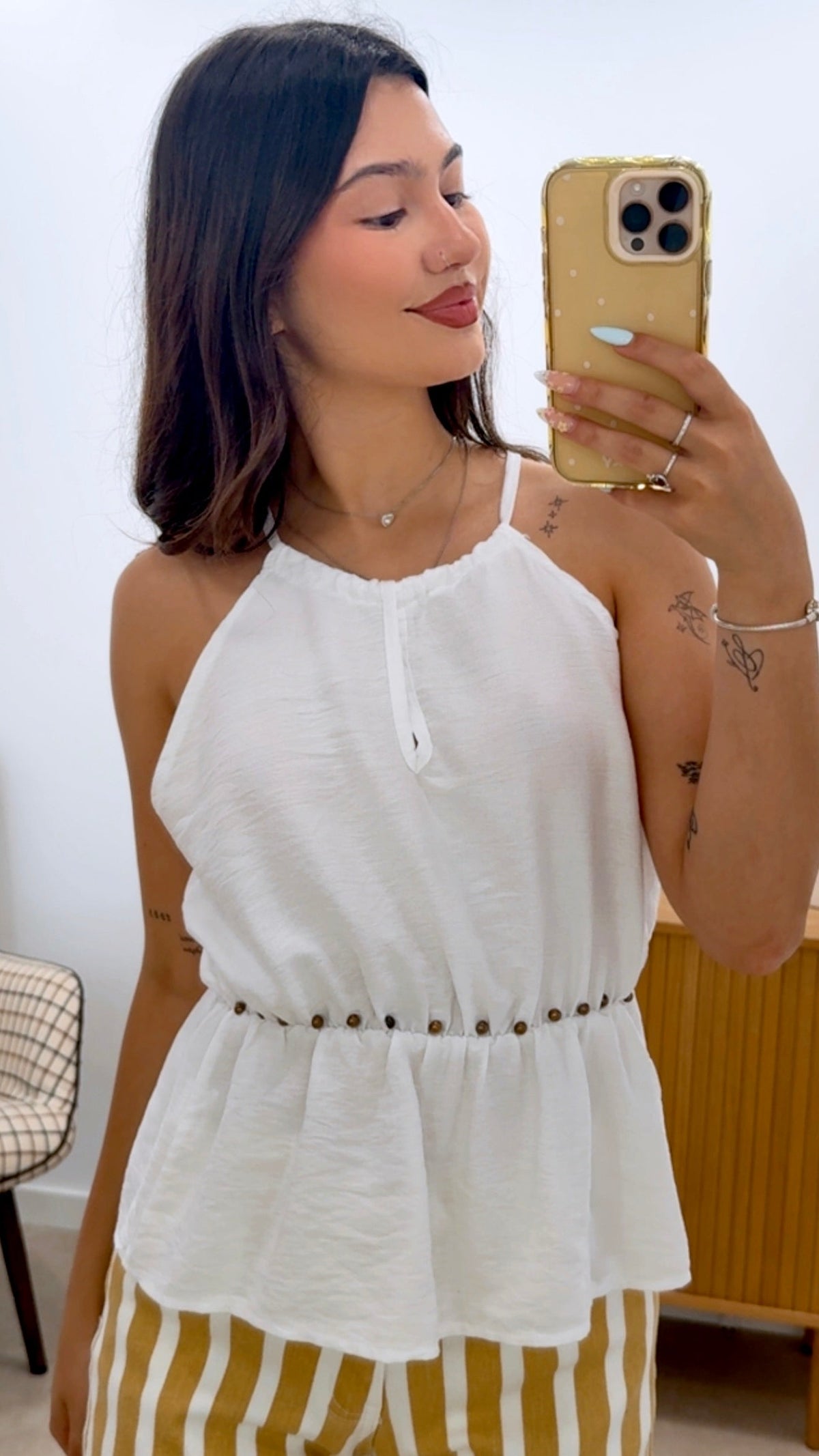 CAMISETA CINTURA ENGOMADA SIN MANGAS