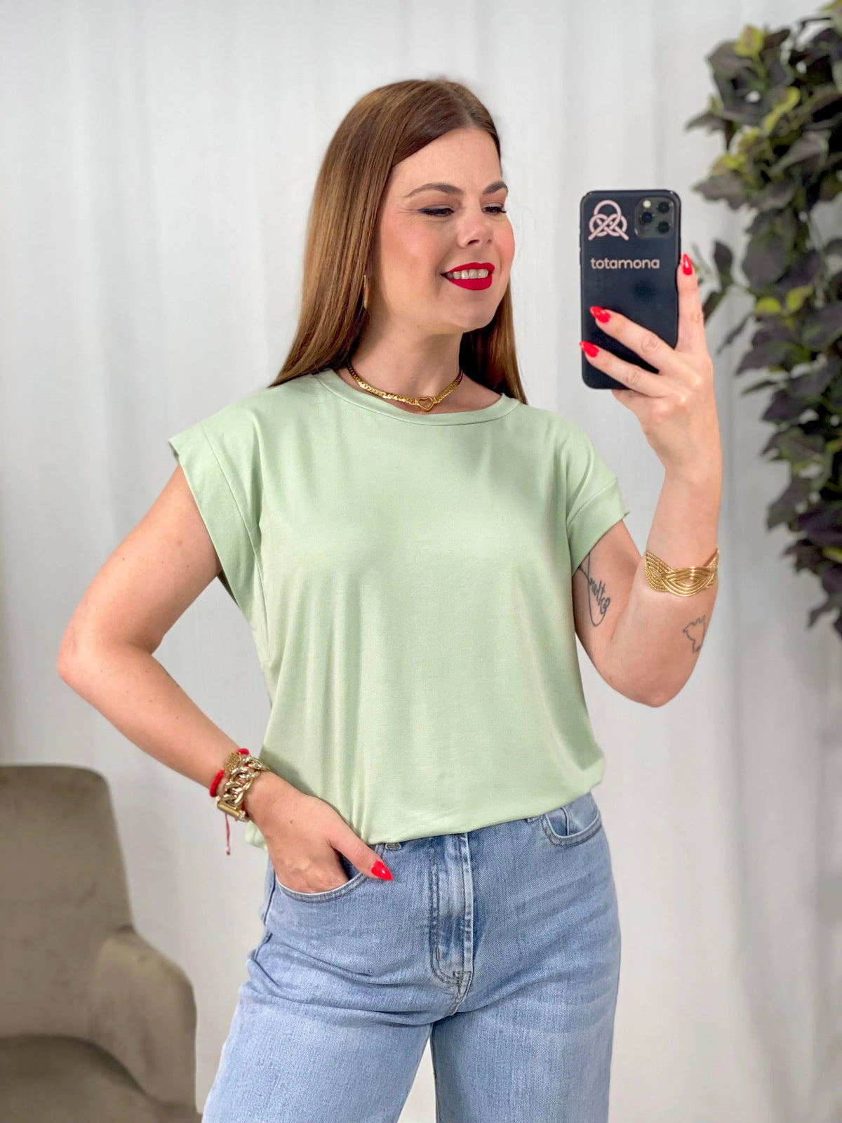 CAMISETA BÁSICA CAMI